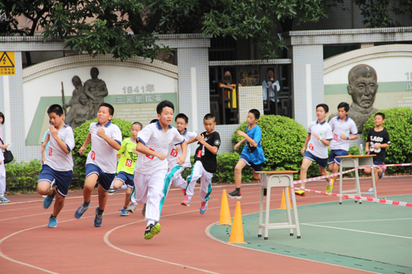 我校第二十三田径运动会圆满完成